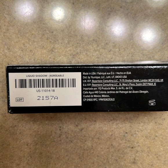 NEW Younique Moodstruck Liquid Eyeshadow Agreeable (green) - Picture 3 of 4